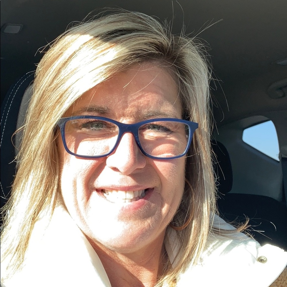 Meet your Posher, Kay